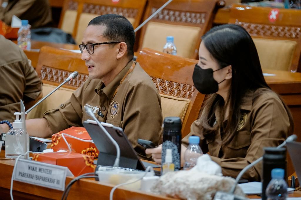Raker di DPR, Sandiaga dan Angela Tanoesoedibjo Bahas Anggaran Kemenparekraf 2022 (FOTO:Dok Ist)