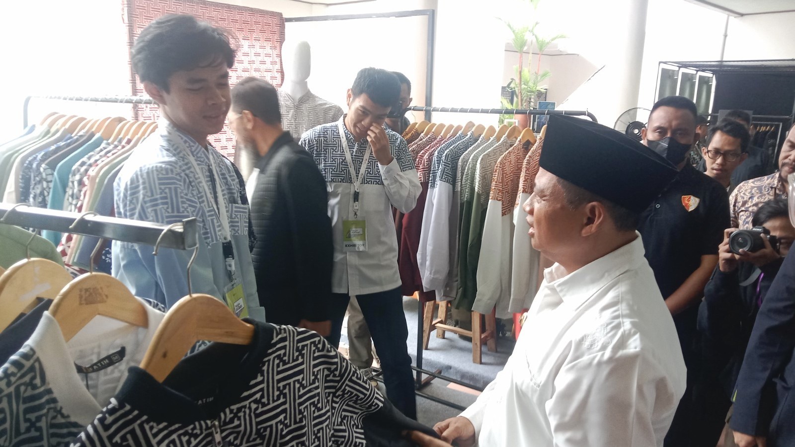 UMKM Jabar Didorong Terapkan Konsep Ekonomi Syariah  (foto: MNC Media)