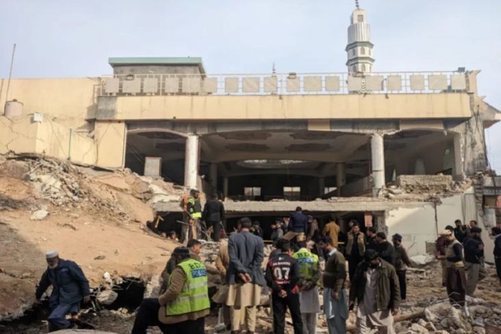 100 Orang Tewas dalam Bom Masjid di Pakistan. (Foto: Aljaeera))