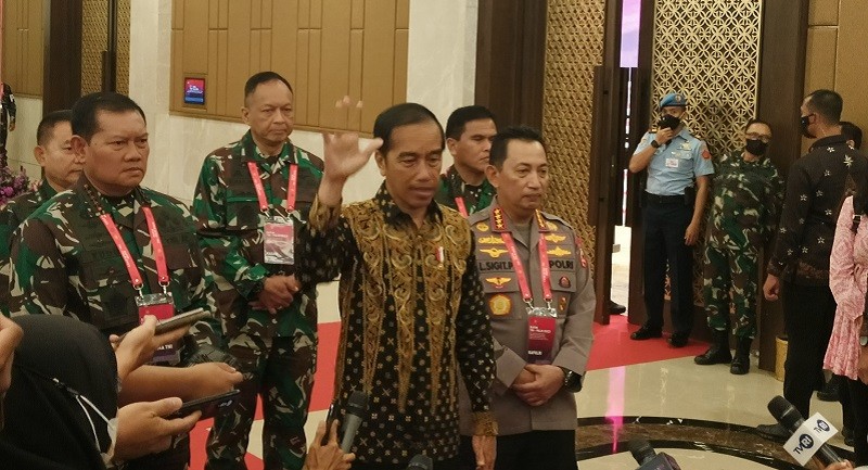 Jokowi Ancam Copot Pangdam-Kapolda Jika Gagal Atasi Kebakaran Hutan. (Foto: Raka Dwi/MPI).