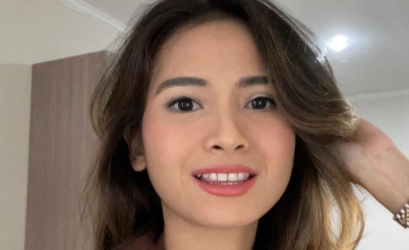 7 Artis yang Memilih Hidup di Luar Negeri, Acha Septriasa hingga Bunda Corla. (Foto: MNC Media)