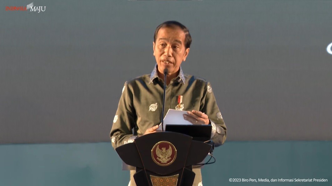 Soroti Bisnis Pakaian Bekas Impor, Jokowi: Sangat Mengganggu Industri Tekstil. (Foto: MNC Media)