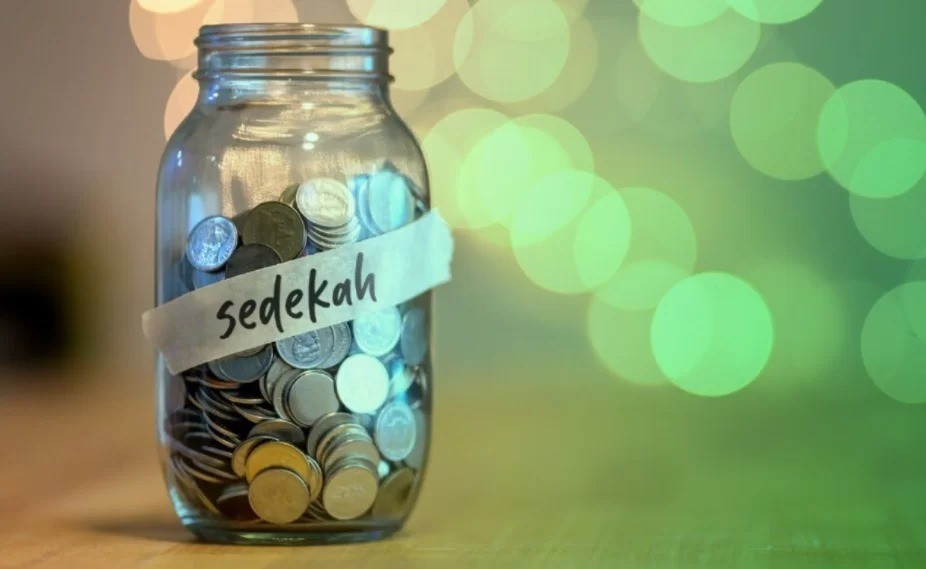 2 Kisah Inspiratif Orang yang Rajin Bersedekah, Bisnis Tak Terbakar hingga Punya Harta Miliaran. (Foto: Kisah Inspiratif Orang yang Rajin Bersedeka)