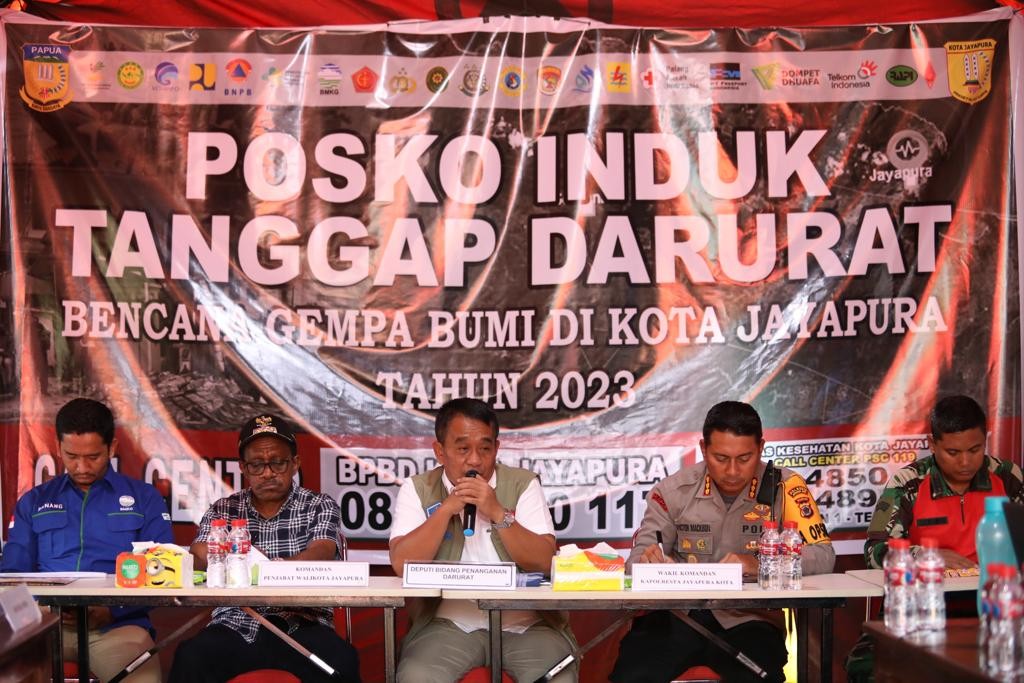 BNPB Serahkan Bantuan Rp1 Miliar untuk Korban Gempa Jayapura (Foto: MNC Media)