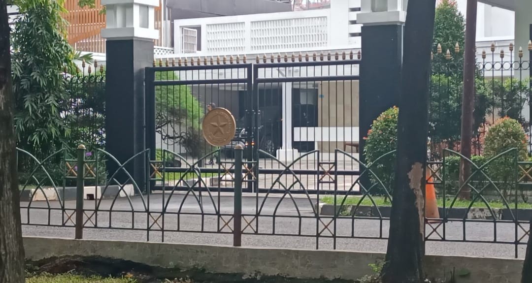 Bakal Diperiksa Kejagung, Begini Kondisi Rumah Dinas Johnny G Plate di Widya Chandra. (Foto: MNC Media)