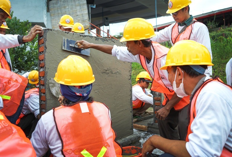 Dukung Peningkatan Kualitas Pekerja Konstruksi, Ini yang Dilakukan SIG (foto: MNC Media)
