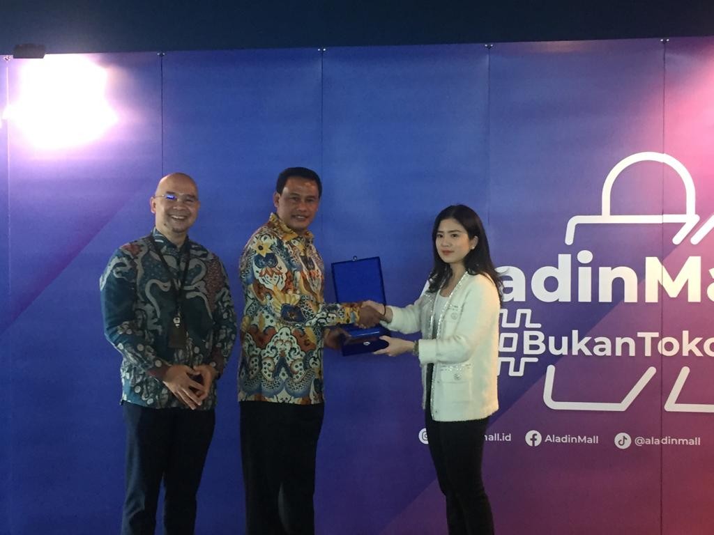 Aladin Mall Gandeng SAP Express (SAPX) Beri Pengalaman Belanja Online Gratis Ongkir. (Foto: MNC Media)