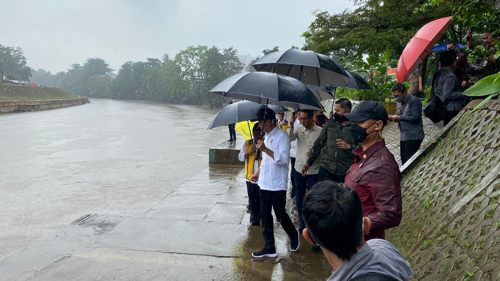 Tersisa 17 Km, Normalisasi Kali Ciliwung Bakal Tuntas di 2024 (Foto: MNC Media/ Raka Dwi)