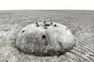 Bola Logam Raksasa Terdampar di Pantai Enshu Jepang, Diduga UFO (FOTO:MNC Media)