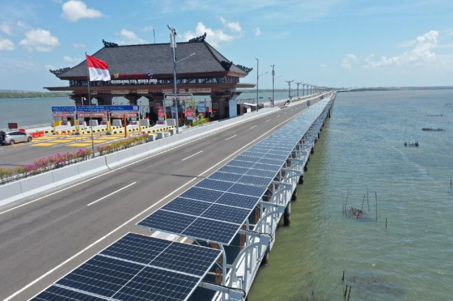 Bangun PLTS di Jalan Tol, PTBA: untuk Diversifikasi Bisnis (foto: MNC Media)