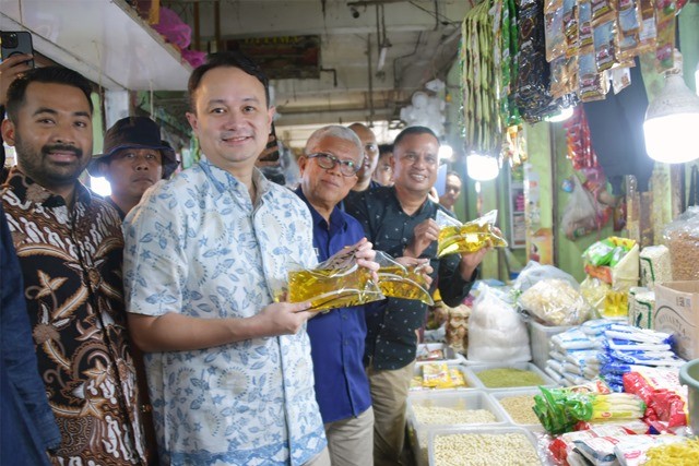 Wamendag Pastikan Harga Pangan di Bali Stabil, Minyakita Rp14 Ribu per Liter (FOTO: MNC Media)
