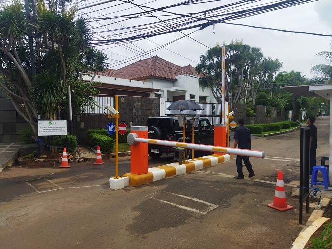 Bukan Isapan Jempol, Simak Penelusuran Rumah Mewah Rafael Alun Trisambodo di Jakarta. (Foto: Heri Purnomo/MNC Media)