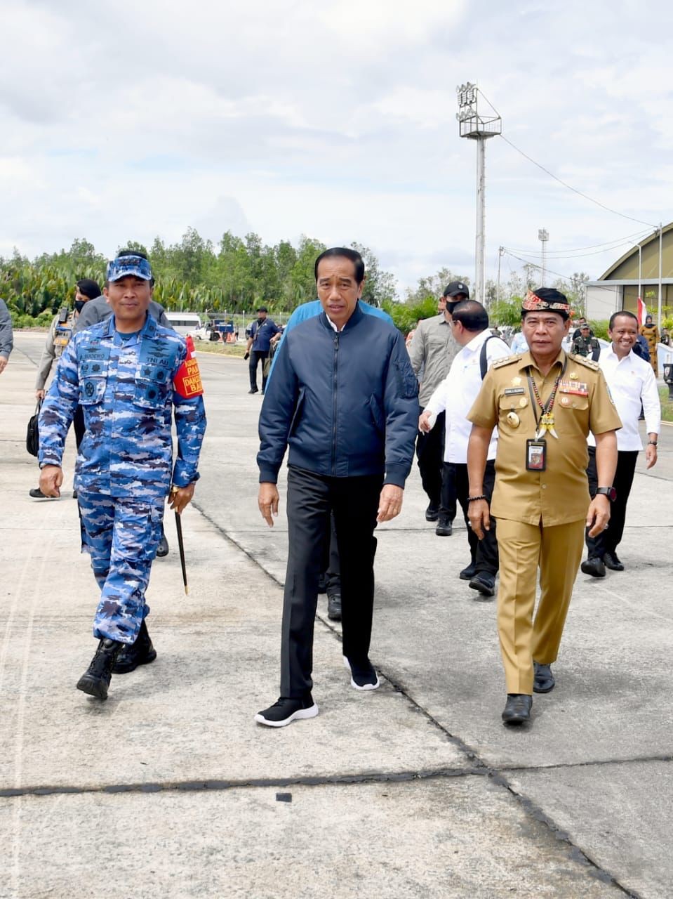 Bertolak ke Kaltara, Jokowi Tinjau Kawasan KIPI hingga Serahkan Bantuan Tunai (FOTO:Dok Ist)