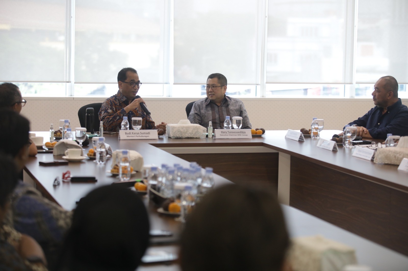 Bertemu Menhub, Hary Tanoesoedibjo Komitmen Dukung Kelancaran Arus Mudik Lebaran 2023 (FOTO: MNC Media)