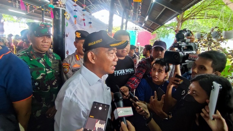 Bahas Relokasi Korban Kebakaran Depo Pertamina Plumpang, Menko PMK: Belum Final (foto: MNC Media)