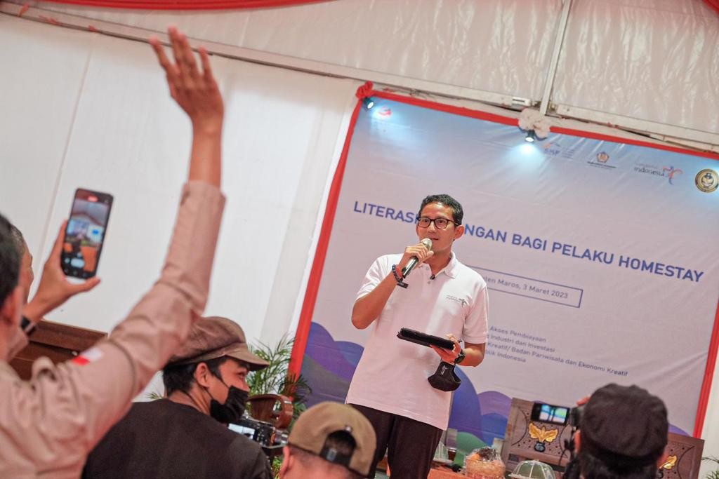 Kunjungi Sulsel, Sandiaga Fasilitasi Akses Pembiayaan Desa Wisata Maros