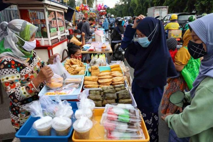 Delapan Cara Menghasilkan Uang Jutaan Rupiah di Bulan Ramadan, Yuk Coba. (Foto: MNC Media).
