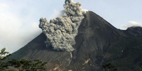 Waspada Awan Panas, Warga Diminta Jauhi Radius 7 Km dari Puncak Merapi. (Foto: MNC Media)