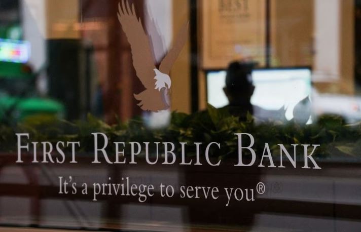 Harga Saham Terjun, First Republic Bank Raih Suntikan Dana USD70 Miliar (Foto: Reuters)