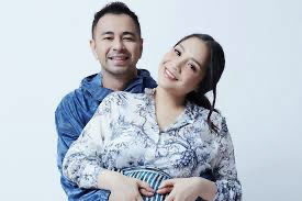 5 Pasangan Artis Indonesia yang Inspiratif dan Bikin Anda Termotivasi. (FOTO : MNC MEDIA)