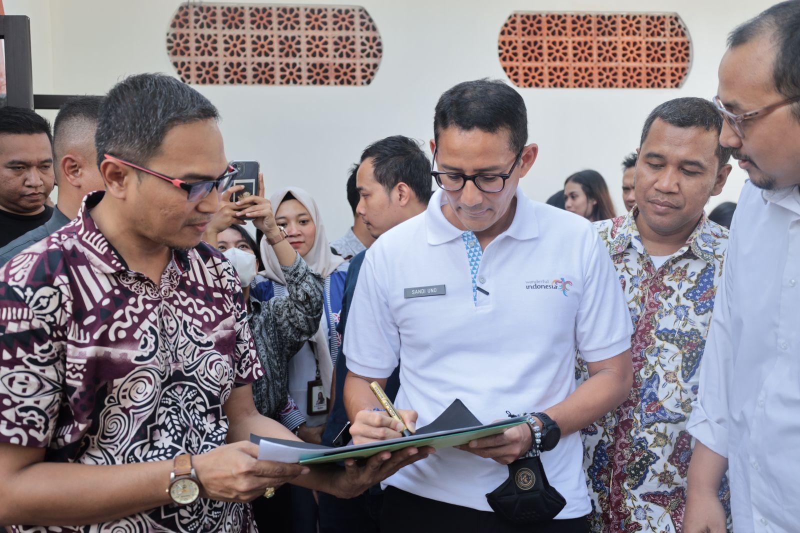 Semarang Tuan Rumah JEJAKK Kreatif Indonesia 2023, Sandiaga: Pacu Inovasi, Adaptasi, Kolaborasi. (Foto: MNC Media)
