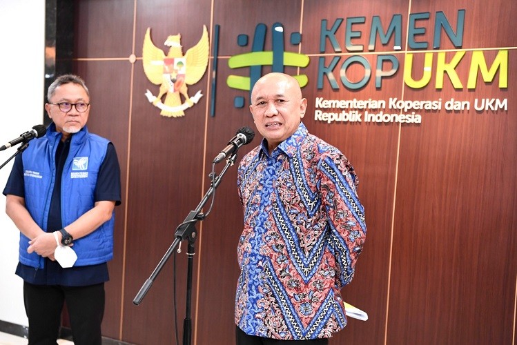 Lindungi Tekstil Lokal, MenKopUKM dan Mendag Sepakat Berantas Impor Pakaian Bekas Ilegal. (Foto: MNC Media)