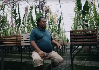 Kisah Inspiratif: Budidaya Anggrek Karena Hobi, Malah Raup Rp2 Miliar per Bulan Saat Pandemi. (Foto: Youtube/Pecahtelur)