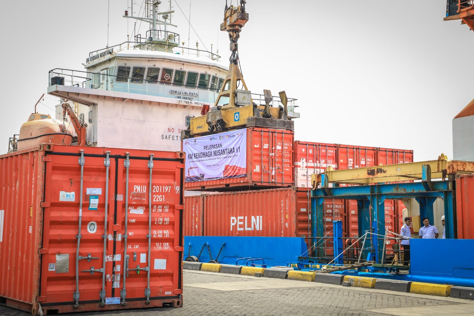 Dua Kapal Tol Laut Distribusikan 1.400 Ton Beras ke NTT. (Foto: MNC Media)