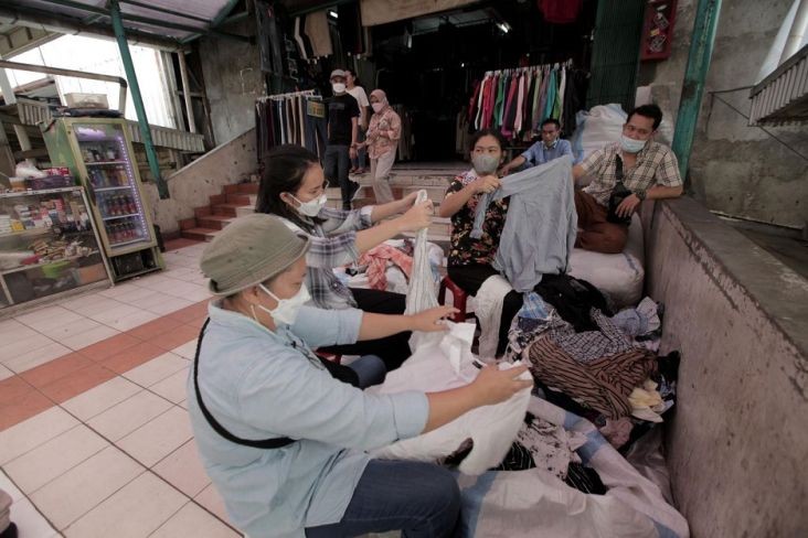 Lapak Thrifting Sepi, Pendapatan Pedagang Anjlok 70 Persen (Foto: MNC Media)