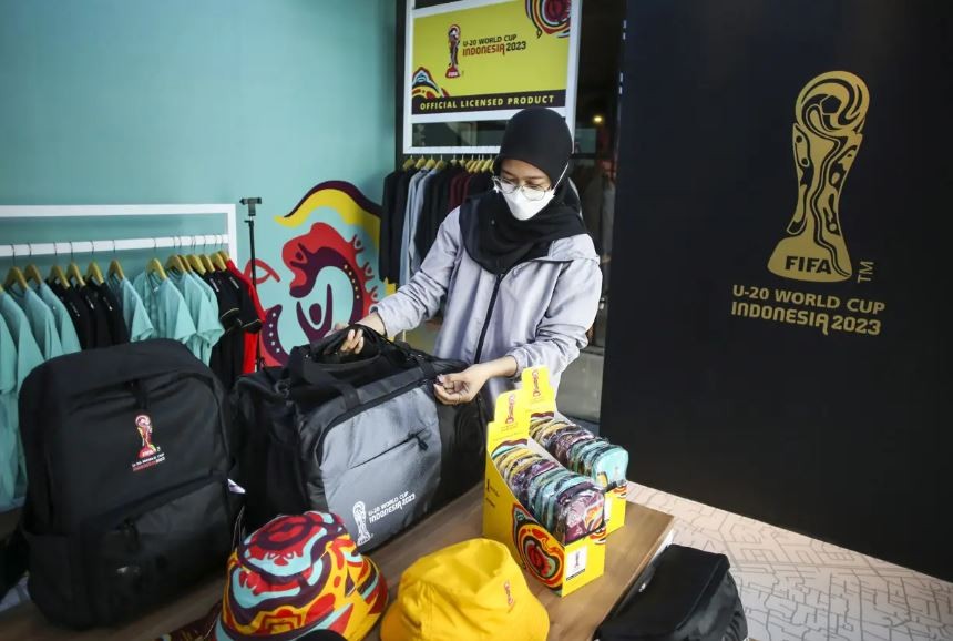 Indonesia Batal Jadi Tuan Rumah Piala Dunia U20, Pengusaha Merchandise Merugi (Foto: Sindonews/ Antara)
