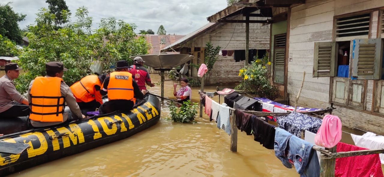Banjir Kapuas Meluas, 4.166 Rumah Terendam (Foto: Ist)