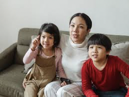 3 Kisah Contoh Inspiratif Tentang Ibu yang Layak Dibaca. (FOTO ; MNC MEDIA)