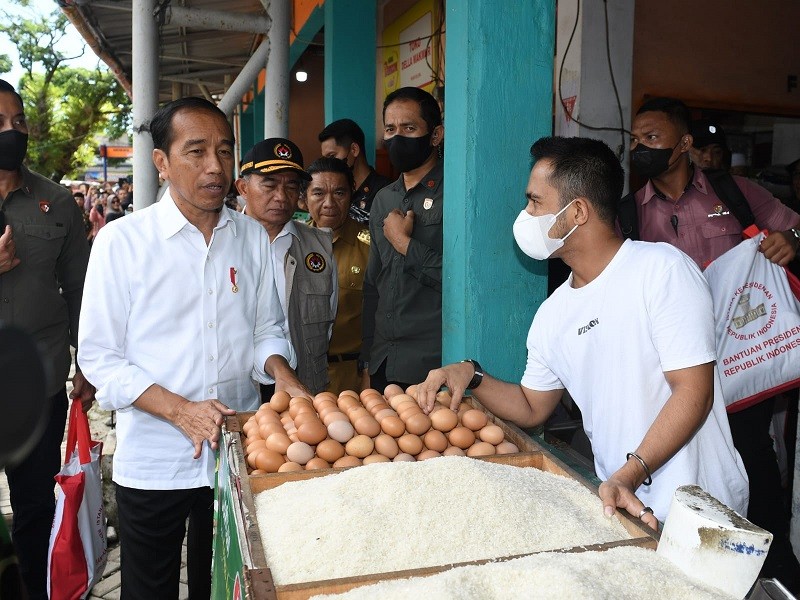 Antisipasi El Nino, Jokowi Instruksikan Perbanyak Pasar Murah. Foto: MNC Media.