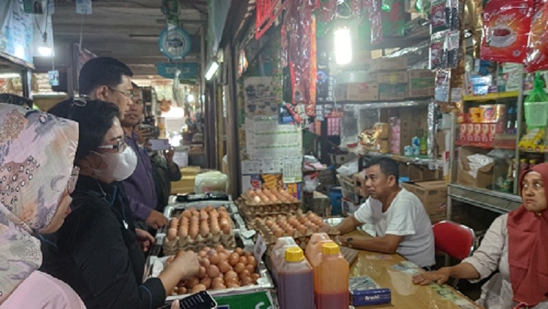 BPKN Sidak ke Pusat Pasar Medan, Stok Minyakita Langka. (Foto: MNC Media)
