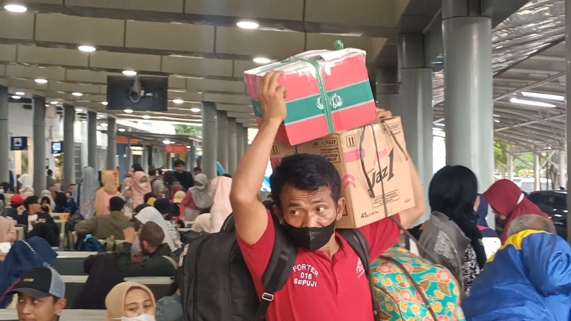44 Ribu Pemudik Tiba di Jakarta via Kereta Api (FOTO: Dok MNC Media)