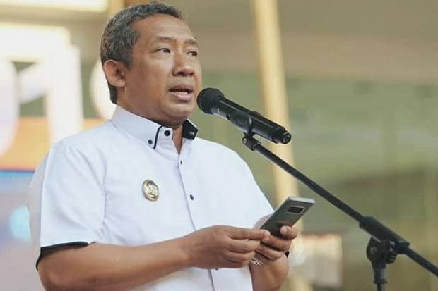 KPK Geledah Balai Kota Bandung, Cari Bukti Tambahan Dugaan Korupsi Yana Mulyana. (Foto: Arif Budianto/MNC Media)