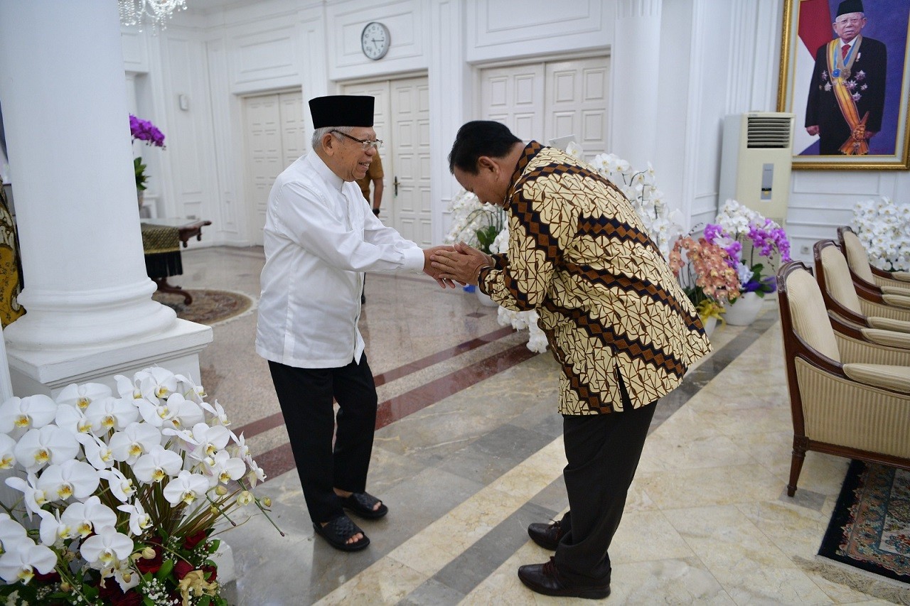Momen Ma'ruf Amin Halal Bihalal dengan Menhan Prabowo dan KSAD Dudung. (Foto Setwapres)