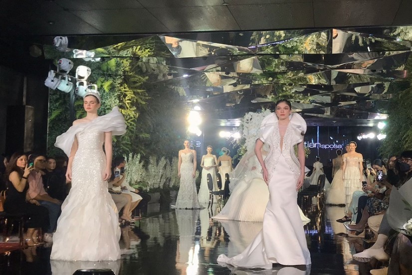 Sebastian Gunawan Pamerkan 14 Gaun Pengantin Terbaru di Park Hyatt. (Foto: Wiwie/MNC Media)