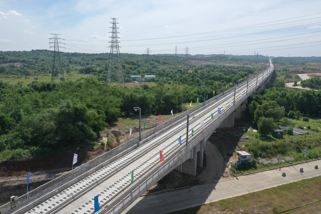 Progres Konstruksi Empat Stasiun Kereta Cepat Jakarta-Bandung sebelum Uji Coba September 2023. (Foto MNC Media)
