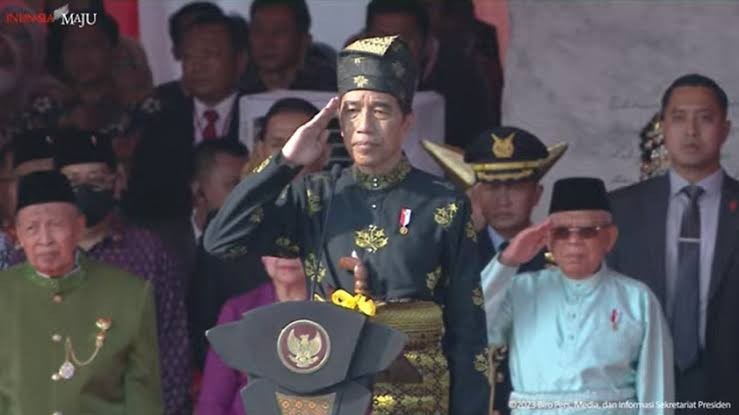 Pimpin Upacara Hari Lahir Pancasila, Jokowi Kenakan Baju Adat Kesultanan Deli (FOTO:MNC Media)