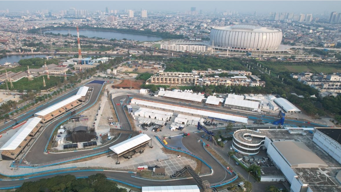 Permudah Koordinasi, PLN Hadirkan DCC Mobile di Formula-E 2023  (foto: MNC Media)