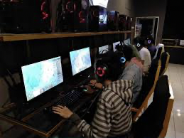 Tips dan Cara Buka Bisnis Warnet, Bisa Untung Besar? (FOTO : MNC MEDIA)