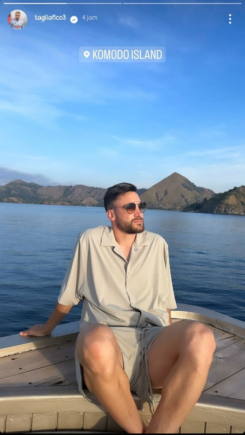 Pemain Timnas Argentina Berlibur ke Pulau Komodo usai Bertanding dengan Indonesia. (Foto: Instagram @tagliafico3)