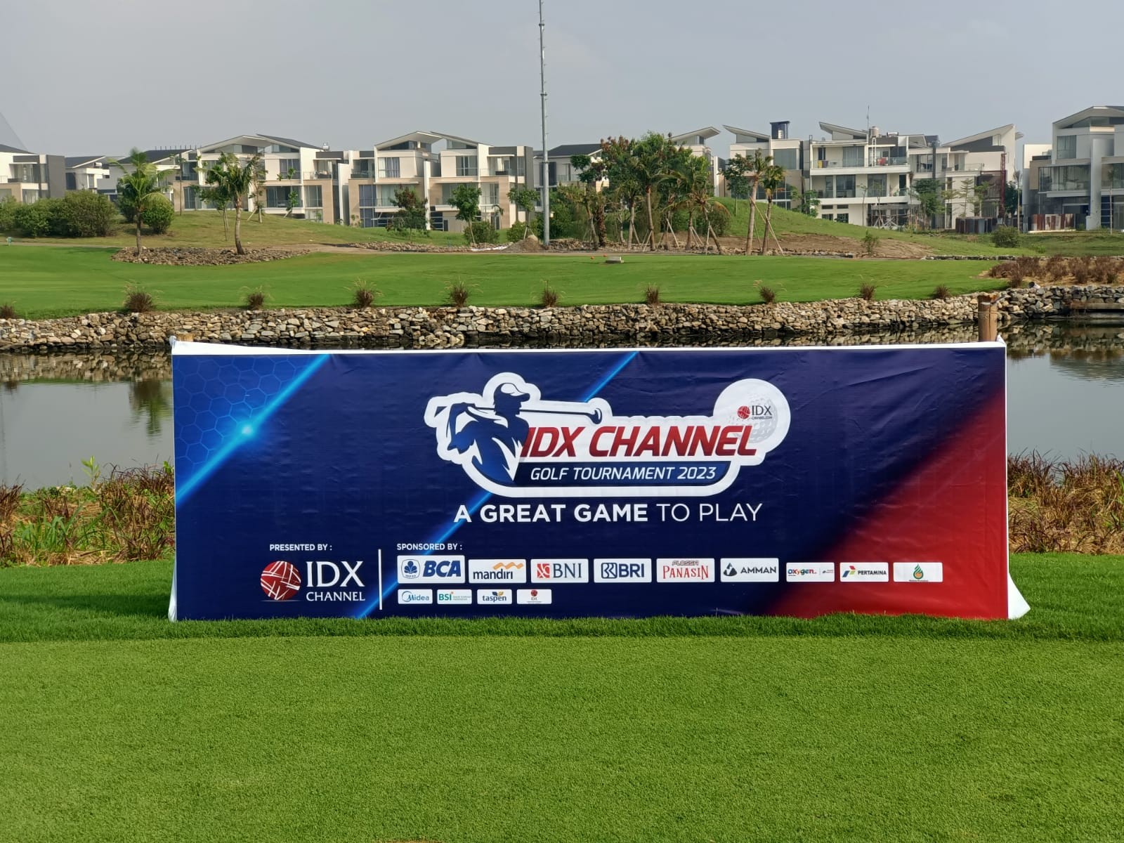 Komut Pefindo Biro Kredit Jadi Pemenang dalam IDX Channel Golf Tournament 2023 (foto: MNC Media)