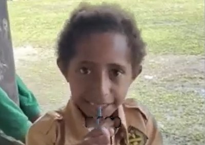 Jadi Sorotan, Harga Seplastik Air Putih di Papua Mencapai Rp5 Ribu (foto: MNC Media)