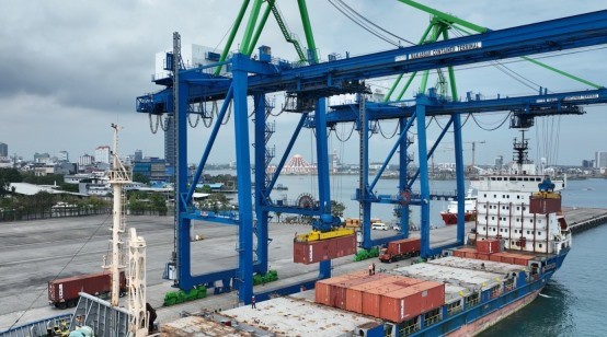Hemat Biaya, Begini Potret Terminal Petikemas New Makassar Berbasis Listrik Hijau PLN  (Foto: MNC Media)