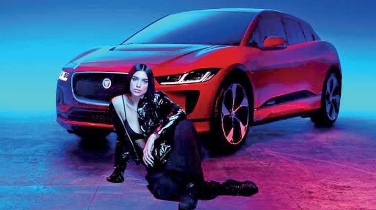 Penyanyi Dua Lipa Dipinang Porsche, Kontrak Capai Rp106 Miliar (FOTO:Dok Ist)