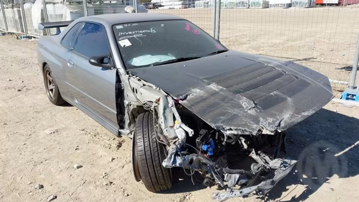 Nissan Skyline GT-R Hancur Bekas Tabrakan Masih Laku Rp1,2 Miliar (FOTO:Dok Ist)