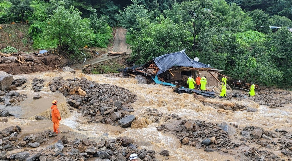 Banjir Terjang Korea Selatan, Tujuh Tewas dan Ribuan Orang Mengungsi. (Foto: Gyeonbuk Fire Service via NEWS24.com)