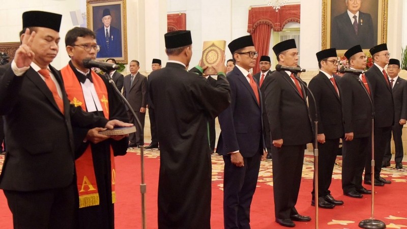 Wapres Ma'ruf berpesan agar para menteri dan wamen untuk bekerja optimal serta tidak sibuk mengurusi Pemilihan Umum (Pemilu) 2024. Foto: Setkab